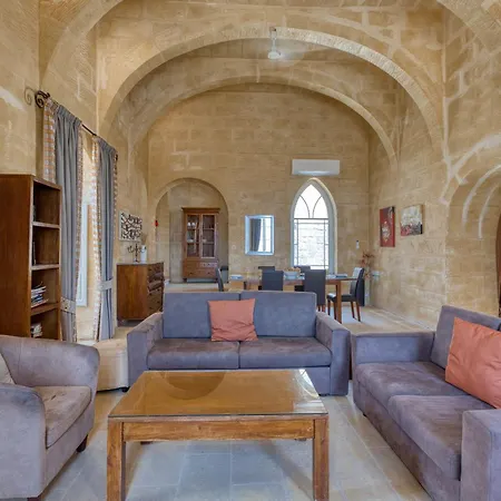 Willa Ghar Ilma Iv Santa Luċija